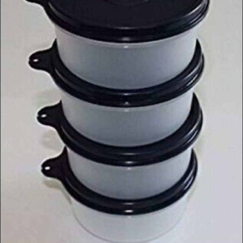 Tupperware 4pc Serving Set. - Picture 2 of 4